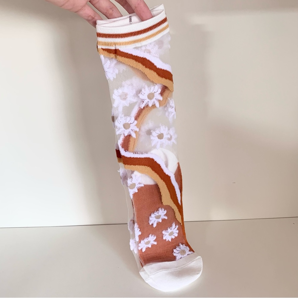 NWOT Sheer floral socks